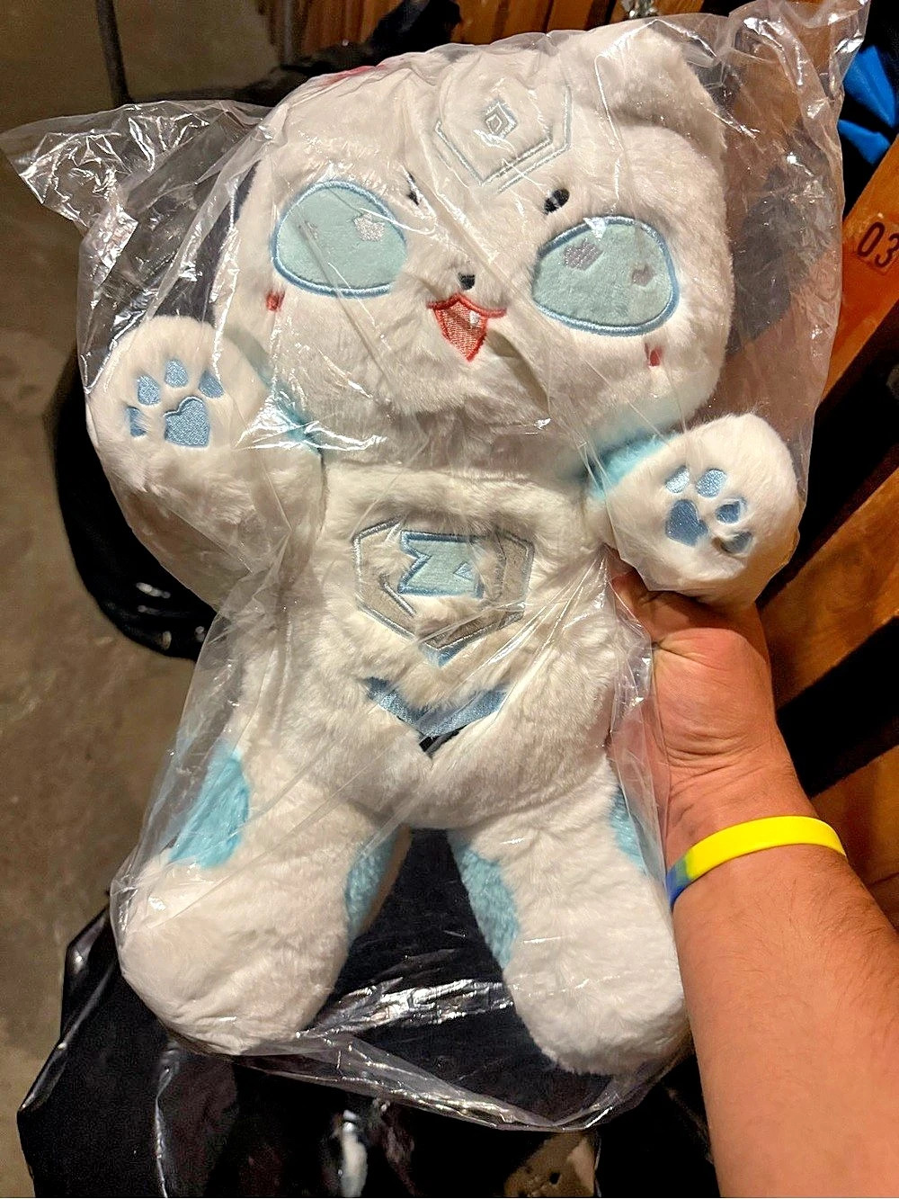 Giant 40cm Cyber Mecha Cat Plush - Futuristic White Robot Kitty Toy